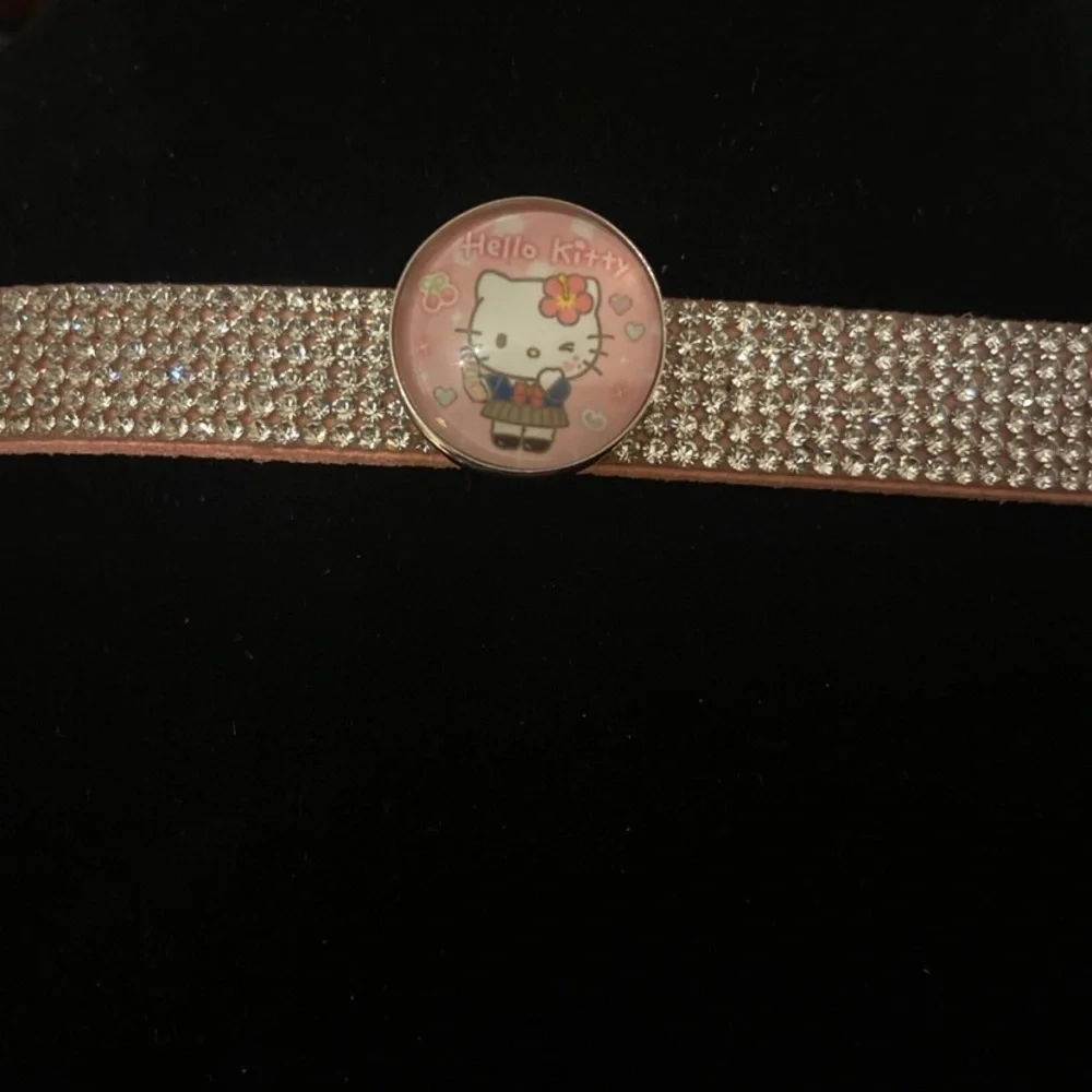 Hello Kitty Bling Snap Button Bracelet - Picture 3 of 8